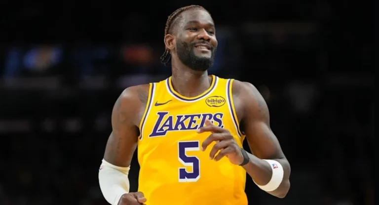 Deandre Ayton se torna desafio para o Lakers na NBA