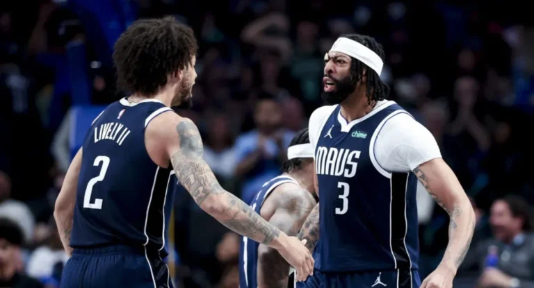 Desfalque no Mavericks: Lively se junta a Davis por lesão