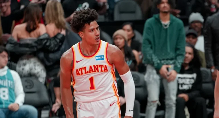 Jalen Johnson destaca impacto de LeBron James em sua evolução na NBA
