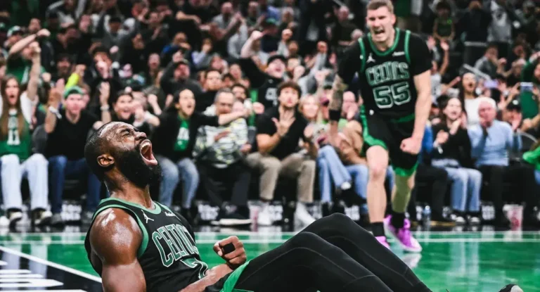 Jaylen Brown brilha e encerra sequência vitoriosa do Pistons