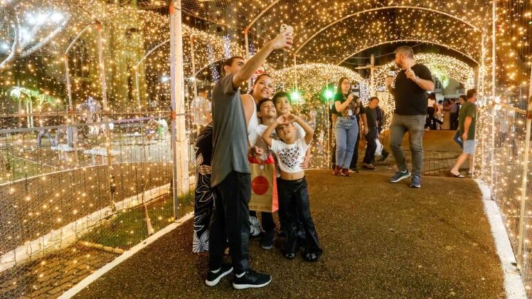 Jundiaí dá início ao Natal Luz 2025 com várias atrações culturais