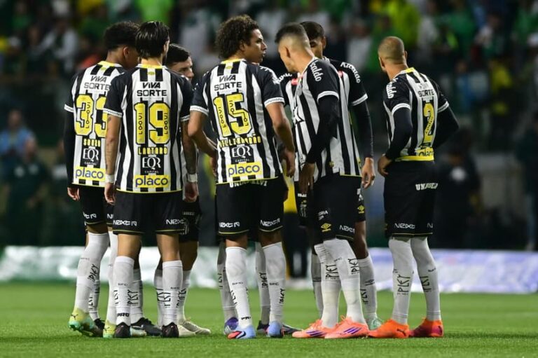 Santos busca aproveitar desfalques do Palmeiras para sair da degola