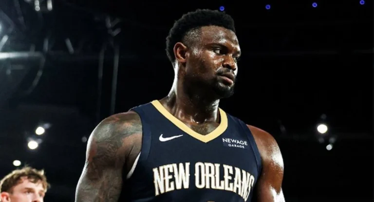 Zion Williamson se destaca no Pelicans, mas expressa frustração com minutos em quadra
