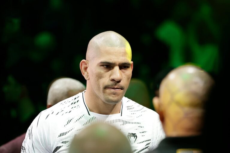 Jon Jones sugere Volkan Oezdemir como adversário para Alex Poatan