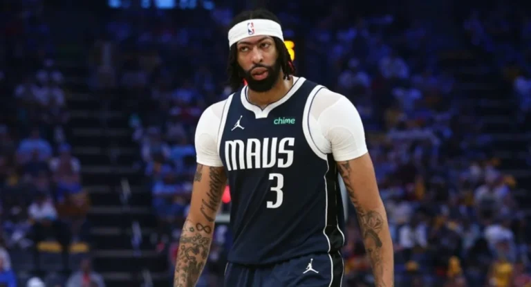 Chicago Bulls considera negociação por Anthony Davis