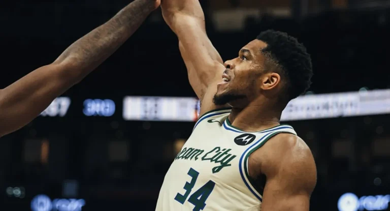 Giannis Antetokounmpo afirma que pode ultrapassar LeBron James