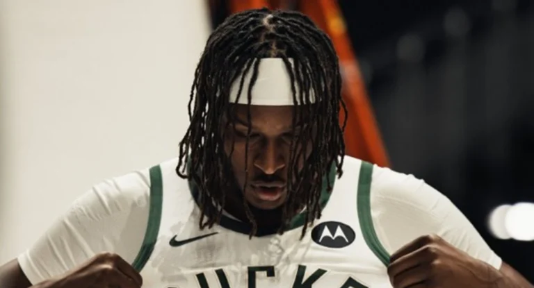 Milwaukee Bucks pode negociar Myles Turner após pedido de Giannis