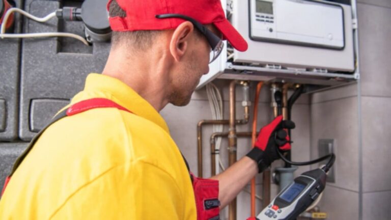 Empresas em Jundiaí oferecem vagas com salários até R$ 2.297