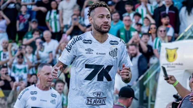 Neymar brilha em vitória do Santos sobre o Juventude com hat-trick