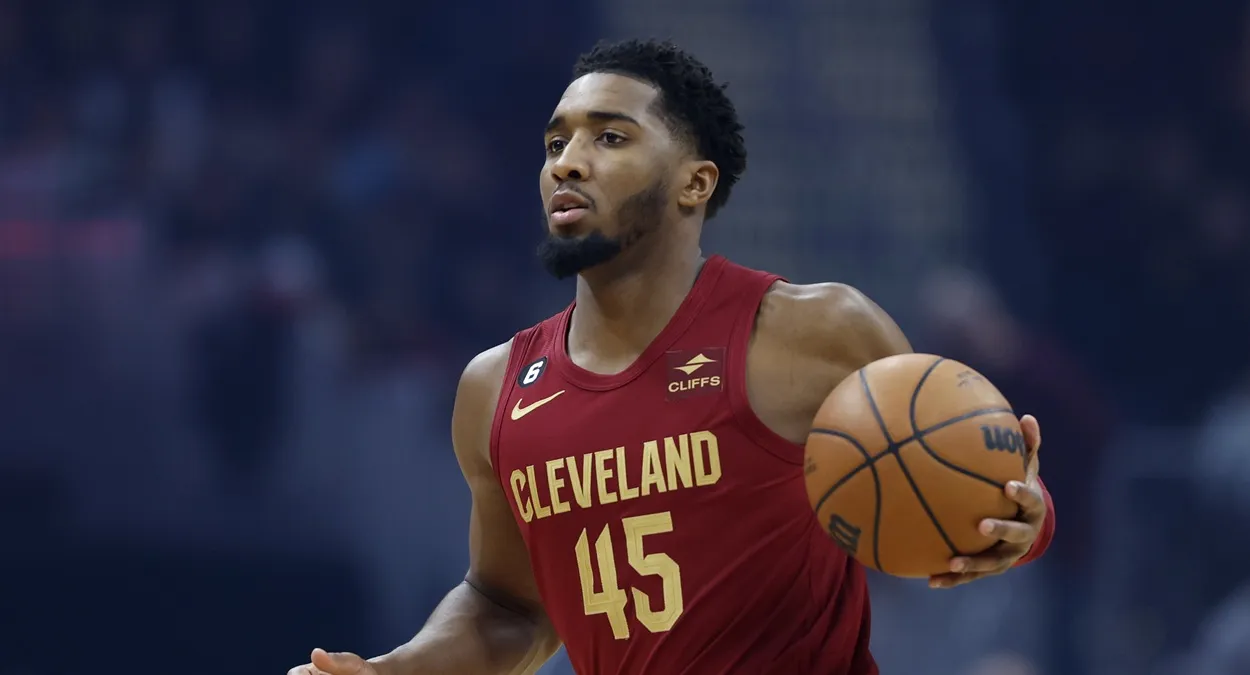 Donovan Mitchell 3