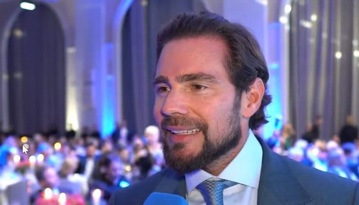 1-Daniel-Vorcaro-Premio-Lideres-2024-vencedor-empreendedorismo-Reproducao-Youtube-TVLIDE-1-1-1-1.jpg