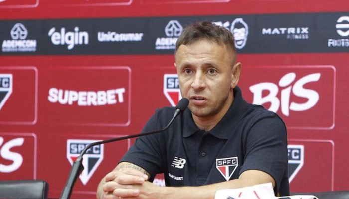 157803347-rafinha.jpg