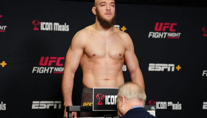 1784900490_valter-walker-balanca-seco-ufc-1000x600.jpg