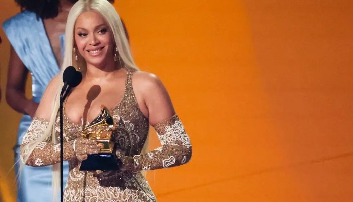 2025-02-03T120641Z_1_LYNXMPEL120FU_RTROPTP_4_MUSICA-GRAMMY-BEYONCE.jpg