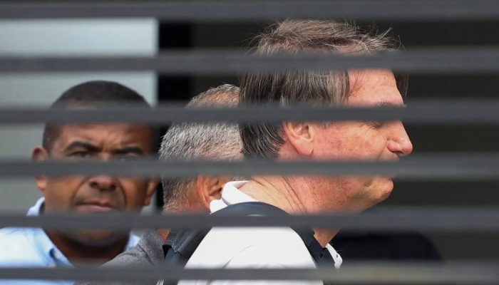 2026-03-27T133645Z_534196090_RC20DKA2MIK9_RTRMADP_3_BRAZIL-BOLSONARO.jpg