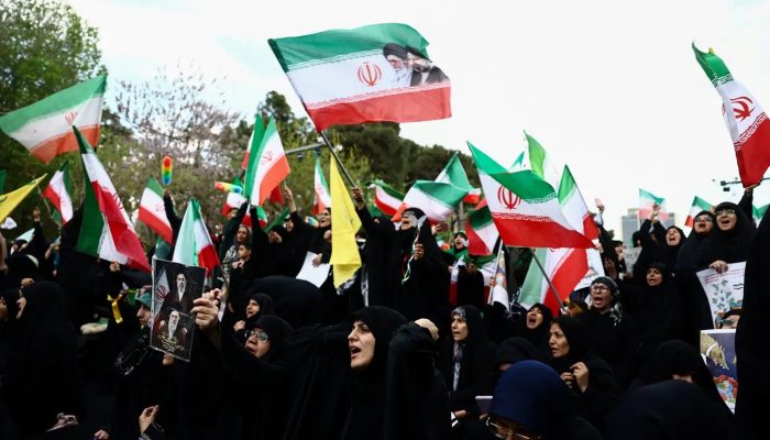 2026-04-07T154953Z_1990945261_RC2CKKA77KPK_RTRMADP_3_IRAN-CRISIS.jpg