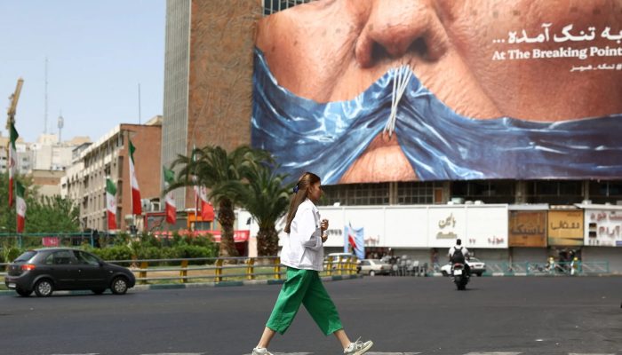 2026-05-08T084645Z_504147830_RC2U4LA2PPKZ_RTRMADP_3_IRAN-CRISIS-DAILY-LIFE.jpg