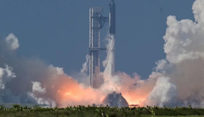 2026-05-22T230156Z_648549245_RC2NELAE6X7S_RTRMADP_3_SPACEX-STARSHIP.jpg