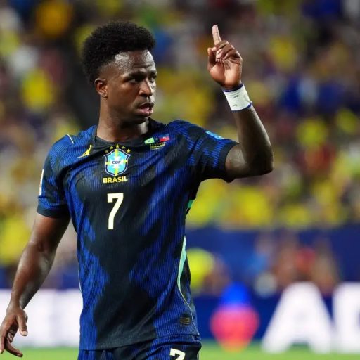 Vini Jr. iguala Zico e Romário e revive padrão de títulos em Copas.