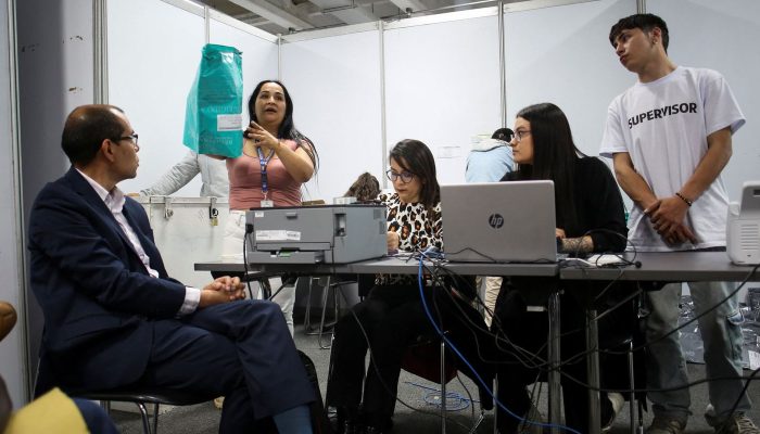 2026-06-22t165901z_67651177_rc23zlapabe7_rtrmadp_3_colombia-election.jpg