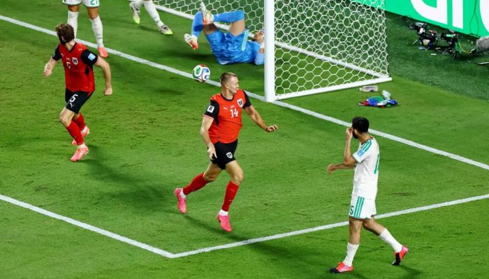 2026-06-28T042859Z_1009971675_UP1EM6S0B5ZOK_RTRMADP_3_SOCCER-WORLDCUP-DZA-AUT-1.jpg