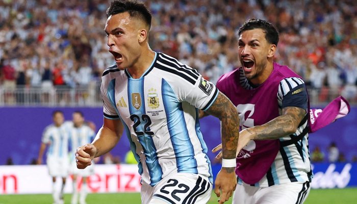 2026-07-12T035744Z_1_LYNXMPEM6B038_RTROPTP_4_SOCCER-WORLDCUP-ARG-SWI.jpg