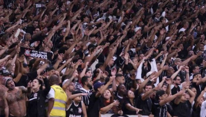 544655109-torcida-do-corinthians-610x400.jpg