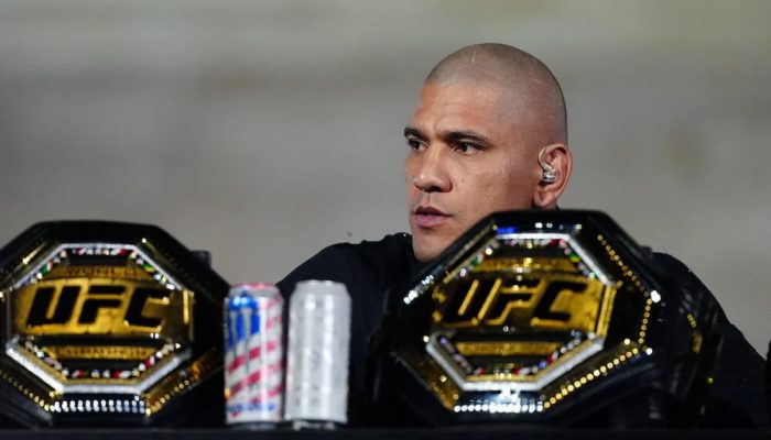 Alex-Poatan-Coletiva-UFC-Casa-Branca-1000x600.jpg
