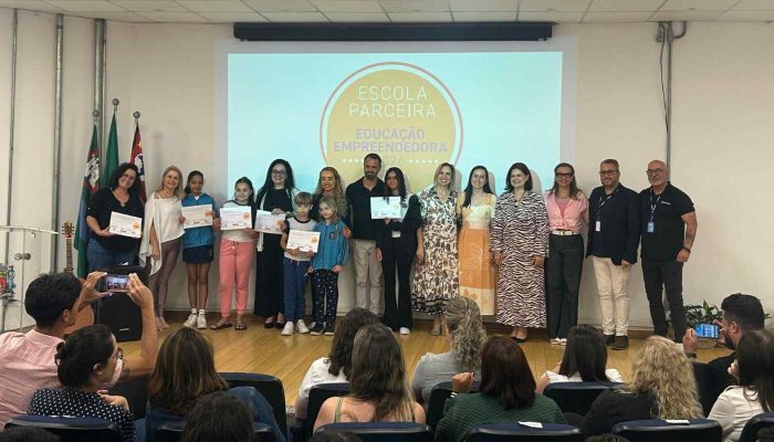 Escolas-de-Jundiai-recebem-selo-do-Sebrae-SP-por-incentivar-o.jpg