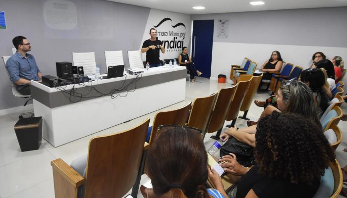 Estudantes-de-Jundiai-podem-participar-do-Camara-Mirim.jpg