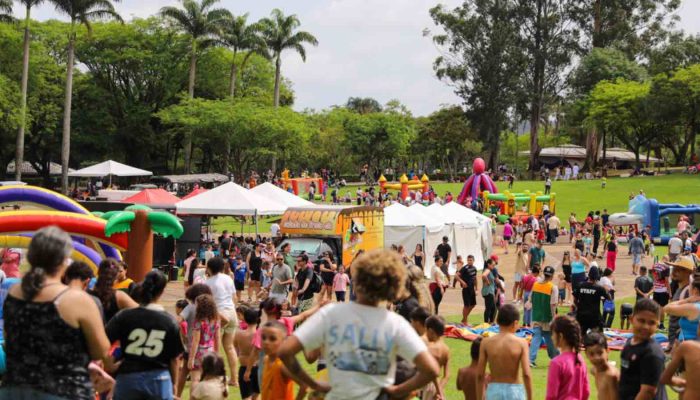 Festa-de-Dia-das-Criancas-leva-mais-de-40-mil-pessoas.jpg