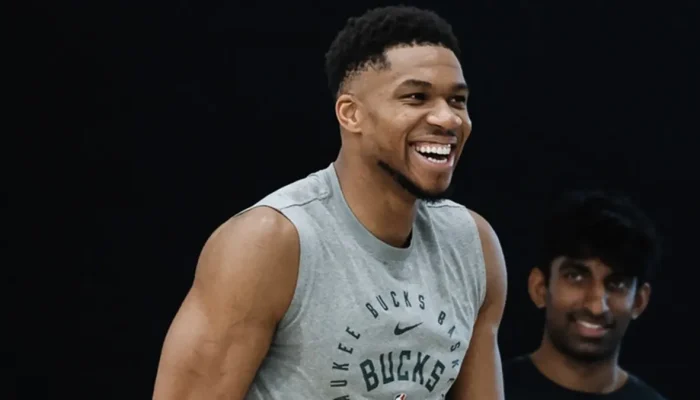 Giannis-Antetokounmpo-6-1.webp.webp