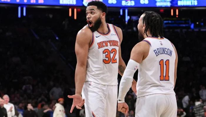 Jalen-Brunson-e-Karl-Anthon-Towns.webp