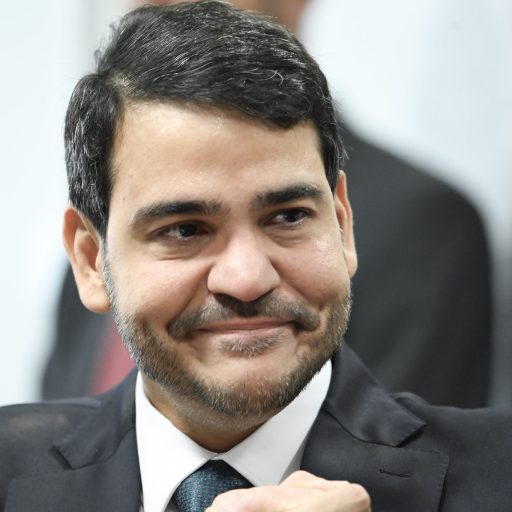 Jorge Messias busca ampliar poderes da AGU mesmo após revés político
