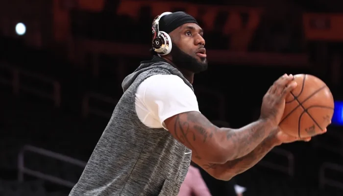 LeBron-James-18.webp