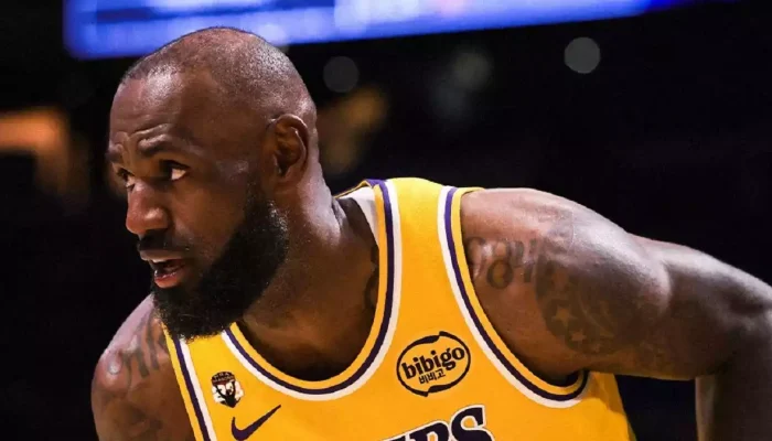 LeBron_James-13-min.webp