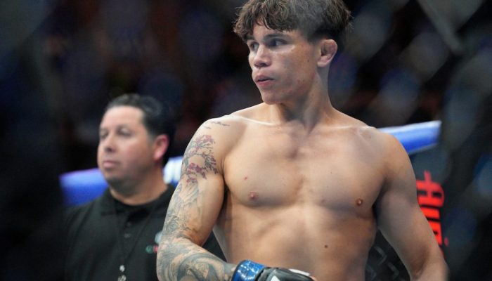 Loneer-Kavanagh-UFCMexico-1000x600.jpg