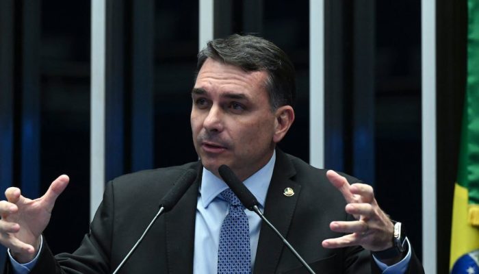 Pre-candidatura-de-Flavio-a-Presidencia-e-tatica-para-herdar-‘espolio.jpg