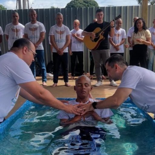FAB em Brasília inaugura Capelania com batismo de 22 recrutas