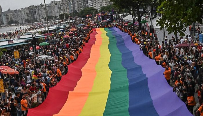 ainda_estamos_em_extase_foi_lindo_foi_potente_e_foi_historico_mais_uma_vez._a_praia_de_copa.jpg