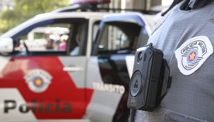 cameras_uniformes_de_policiais_militares_sao_paulo_rvrsa_abr_2804223629_0.jpg
