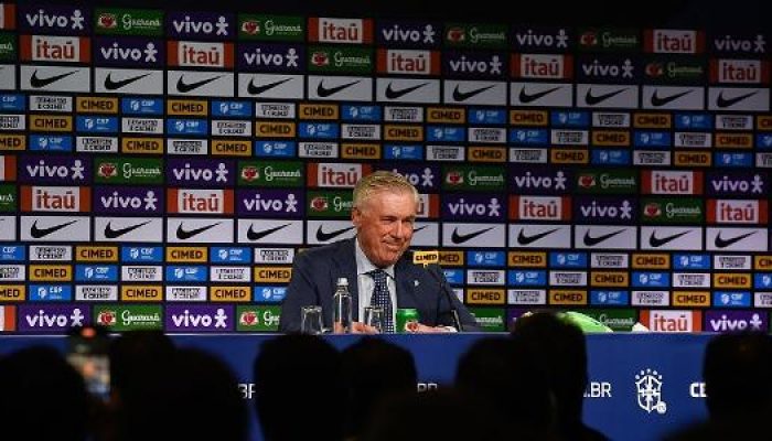 carlo-ancelotti-tecnico-da-selecao-brasileira-em-coletiva-1782057537760_v2_615x300.jpg