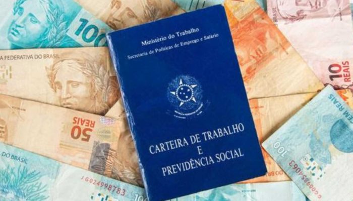 carteira-de-trabalho-e-dinheiro-compressed.jpg