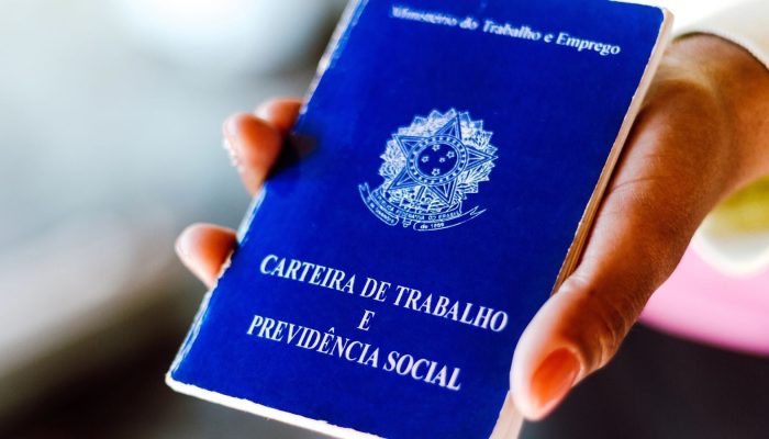 carteira-de-trabalho-rafapress-compressed.jpg