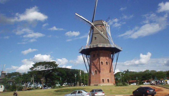 cidade-das-flores-a-40-km-de-campinas-tem-moinho-de-385.jpg