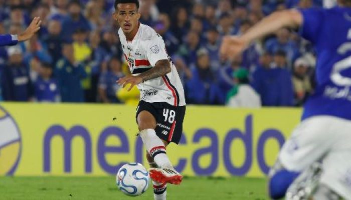 djhordney-do-sao-paulo-em-acao-na-partida-contra-o-millonarios-pela-copa-sul-americana-1777428322449.jpeg
