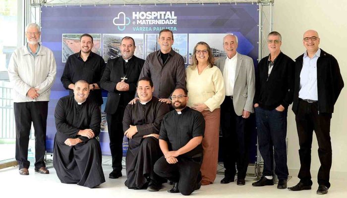 dom-arnaldo-dom-evaristo-visita-varzea-paulista-novo-hospital-compressed.jpg