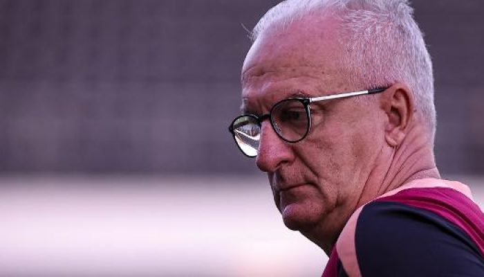 dorival-junior-durante-a-derrota-do-corinthians-para-o-bahia-no-brasileirao-1769653833947_v2_615x300.jpeg