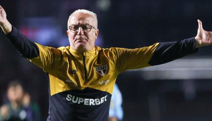 dorival-junior-viveu-noite-de-vaias-em-seu-reencontro-com-o-morumbis-81-dias-depois-1786849331480_v2.jpeg