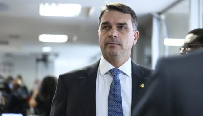 flavio-bolsonaro2.jpg
